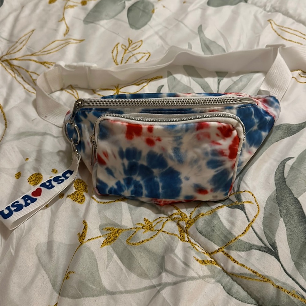 USA Fanny Pack